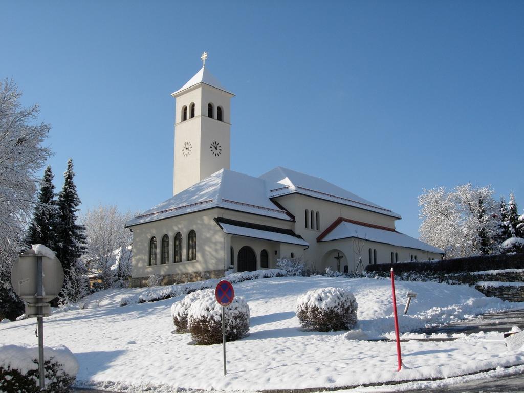 Hotel Kirchenwirt Velden am Wörthersee Exterior foto